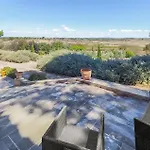 Awesome Home In Ouveillan Ouveillan
