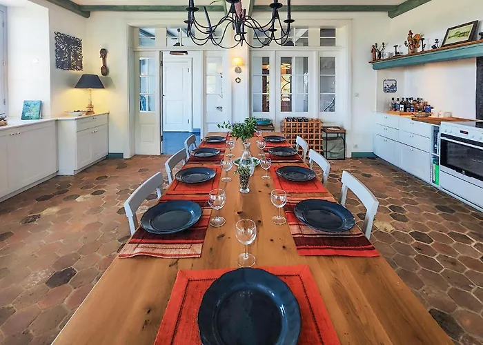 5 Bedroom Beautiful In * Ouveillan