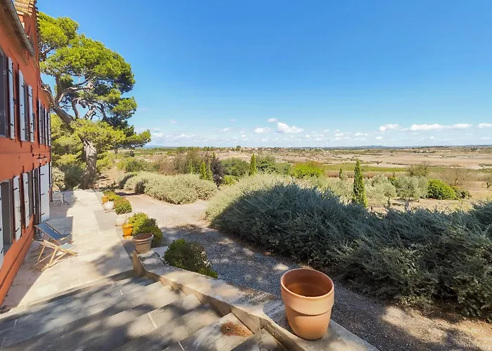 5 Bedroom Beautiful In * Ouveillan
