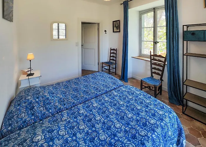 5 Bedroom Beautiful In