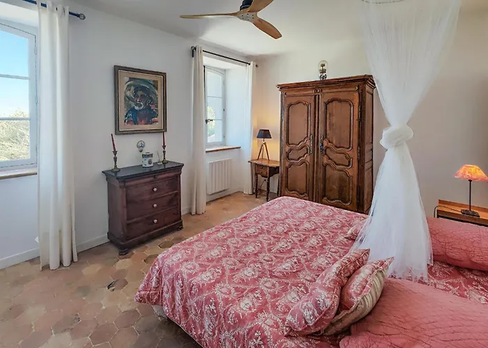 Tatil Evi 5 Bedroom Beautiful In Ouveillan