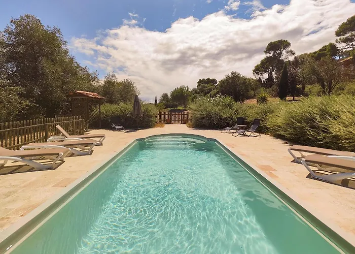 5 Bedroom Beautiful In * Ouveillan