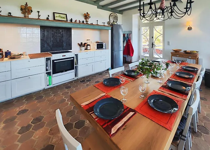 5 Bedroom Beautiful In