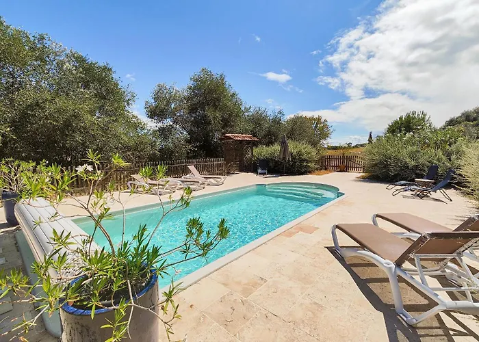 5 Bedroom Beautiful In Tatil Evi Ouveillan